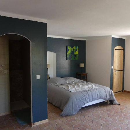 Le Charme D'Une Vieille Bastide Provencale Solliès-Pont Exterior foto